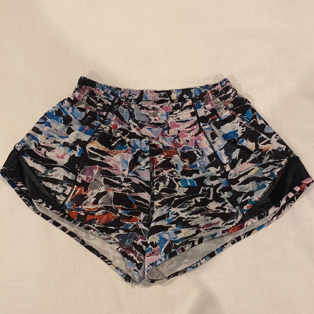Lululemon Hotty Hot shorts, sz 2